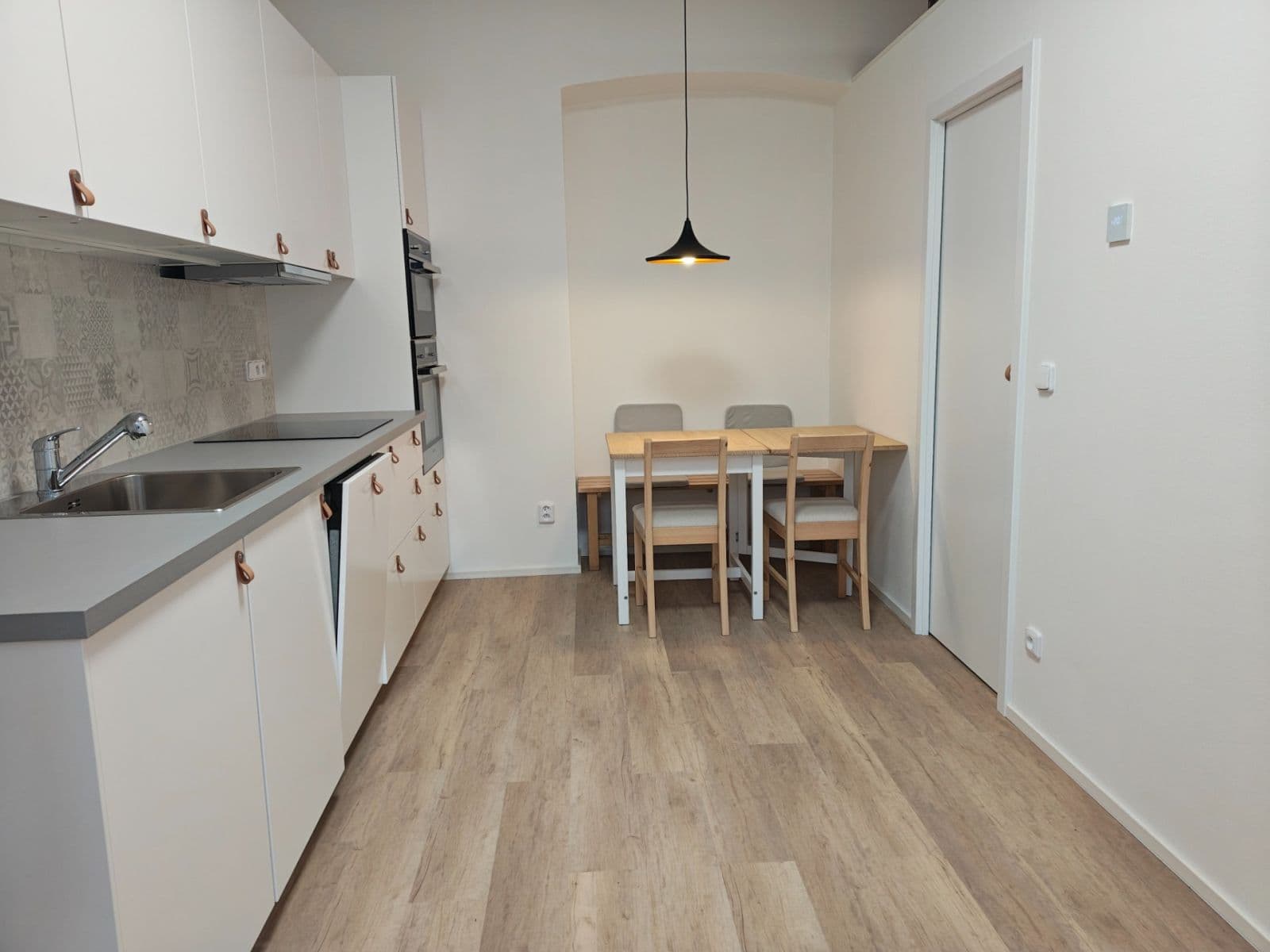 Pronájem bytu 1+1 36 m², Šlikova, Praha, Praha Pronájem bytu 1+1 36 m², Šlikova, Praha, Praha