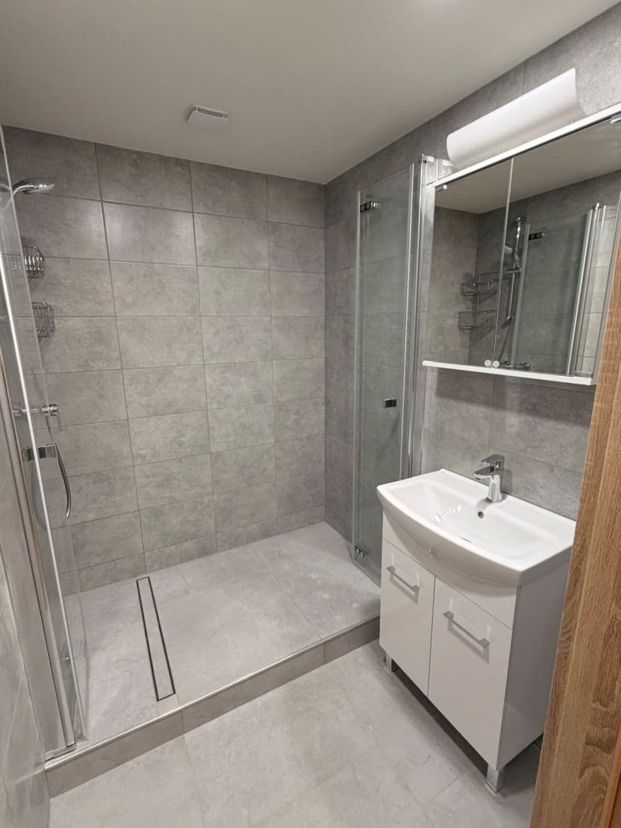 Pronájem bytu 2+1 62 m², Stavbařů, Ústí nad Labem, Ústecký kraj Pronájem bytu 2+1 62 m², Stavbařů, Ústí nad Labem, Ústecký kraj