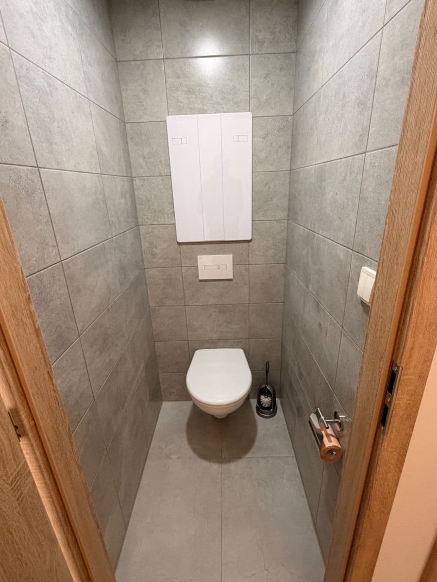 Pronájem bytu 2+1 62 m², Stavbařů, Ústí nad Labem, Ústecký kraj Pronájem bytu 2+1 62 m², Stavbařů, Ústí nad Labem, Ústecký kraj