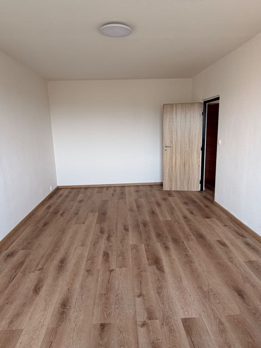 Pronájem bytu 2+1 62 m², Stavbařů, Ústí nad Labem, Ústecký kraj Pronájem bytu 2+1 62 m², Stavbařů, Ústí nad Labem, Ústecký kraj
