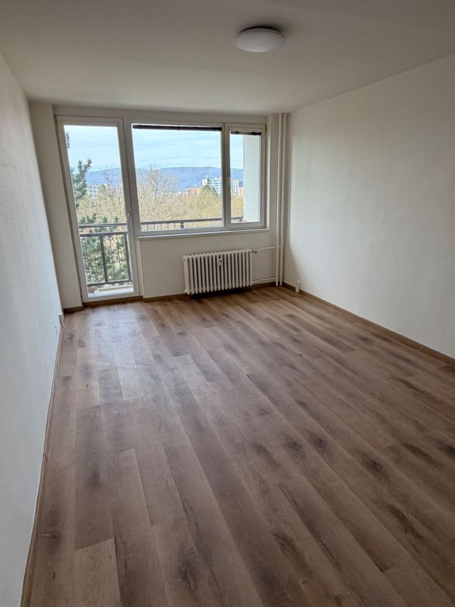 Pronájem bytu 2+1 62 m², Stavbařů, Ústí nad Labem, Ústecký kraj Pronájem bytu 2+1 62 m², Stavbařů, Ústí nad Labem, Ústecký kraj