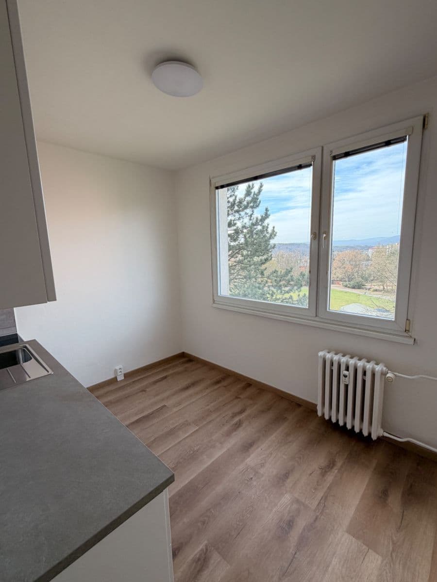 Pronájem bytu 2+1 62 m², Stavbařů, Ústí nad Labem, Ústecký kraj Pronájem bytu 2+1 62 m², Stavbařů, Ústí nad Labem, Ústecký kraj