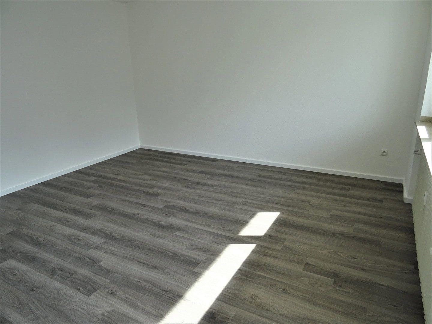 Pronájem bytu 2+1 66 m², Leverkusen, Severní Porýní-Vestfálsko Pronájem bytu 2+1 66 m², Leverkusen, Severní Porýní-Vestfálsko