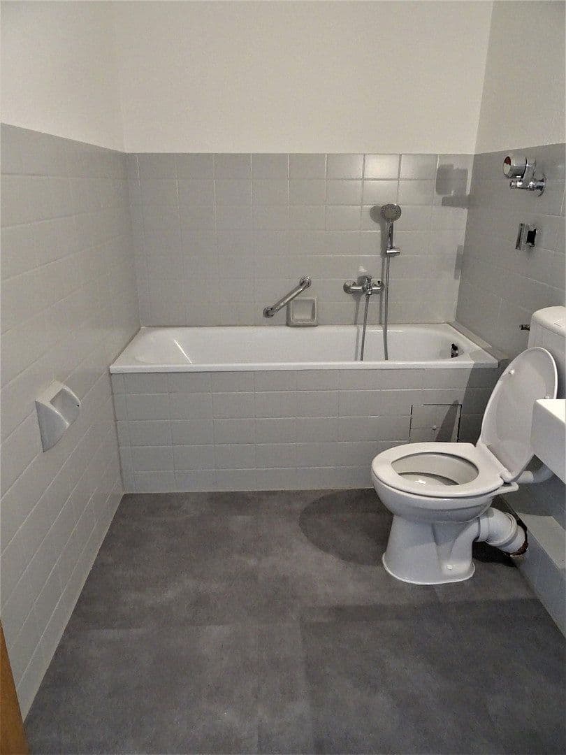 Pronájem bytu 2+1 66 m², Leverkusen, Severní Porýní-Vestfálsko Pronájem bytu 2+1 66 m², Leverkusen, Severní Porýní-Vestfálsko