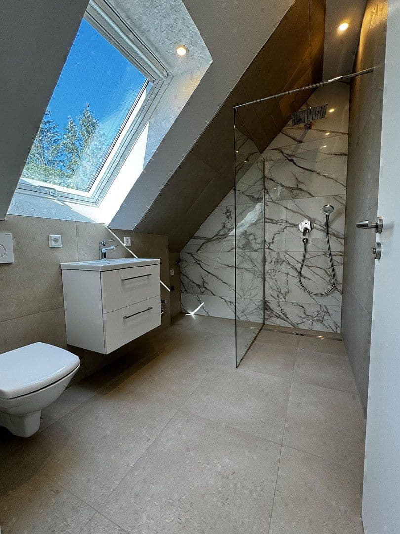 Pronájem bytu 2+1 41 m², Vaihinger Landstr. 2, Stuttgart, Bádensko-Württembersko Pronájem bytu 2+1 41 m², Vaihinger Landstr. 2, Stuttgart, Bádensko-Württembersko