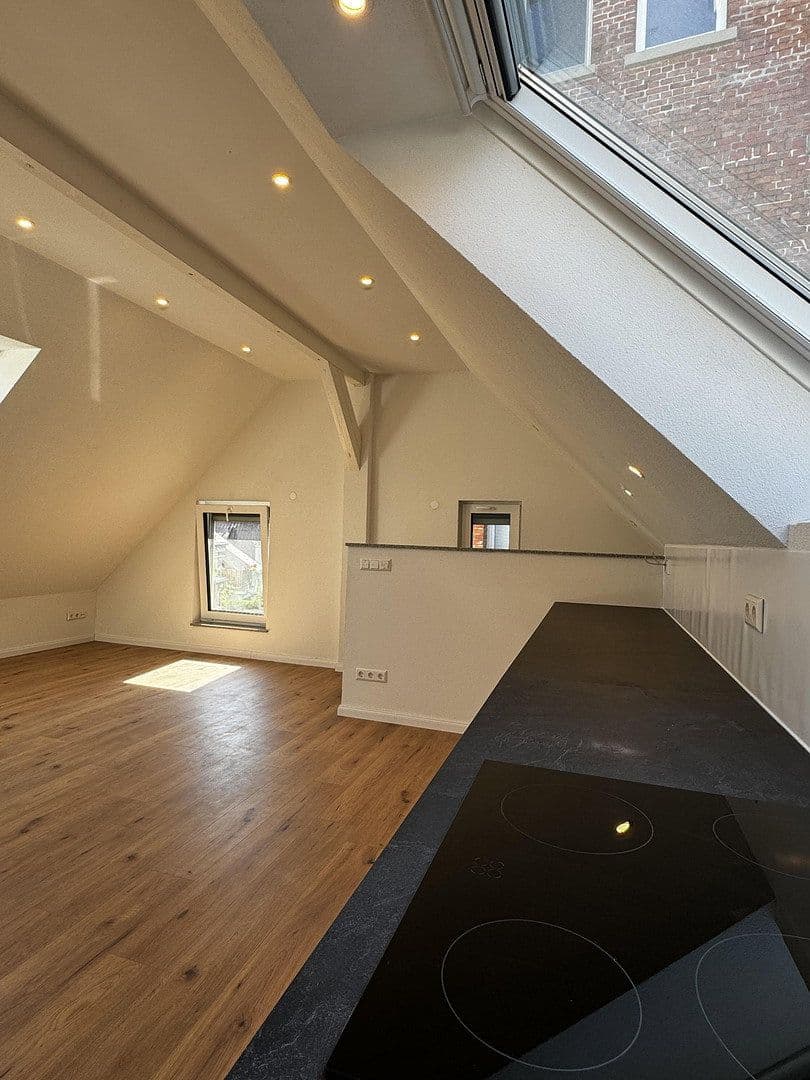 Pronájem bytu 2+1 41 m², Vaihinger Landstr. 2, Stuttgart, Bádensko-Württembersko Pronájem bytu 2+1 41 m², Vaihinger Landstr. 2, Stuttgart, Bádensko-Württembersko