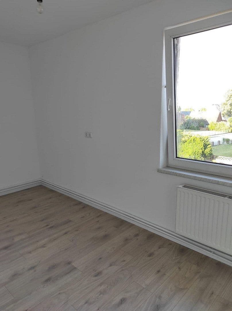 Pronájem bytu 5+1 150 m², Dorfstraße 20, Siebenbäumen, Šlesvicko-Holštýnsko Pronájem bytu 5+1 150 m², Dorfstraße 20, Siebenbäumen, Šlesvicko-Holštýnsko