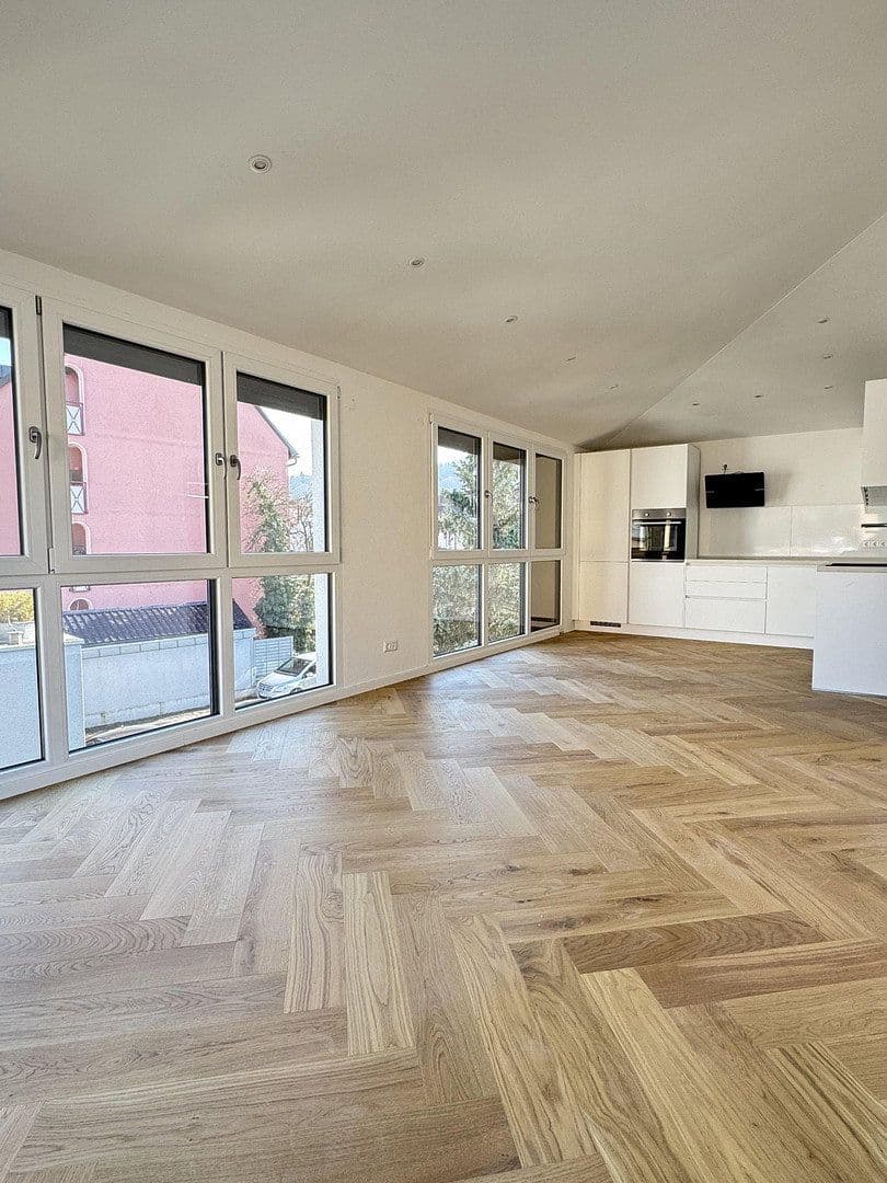 Pronájem bytu 3+kk 71 m², Wasenstrasse 31, Stuttgart, Bádensko-Württembersko Pronájem bytu 3+kk 71 m², Wasenstrasse 31, Stuttgart, Bádensko-Württembersko