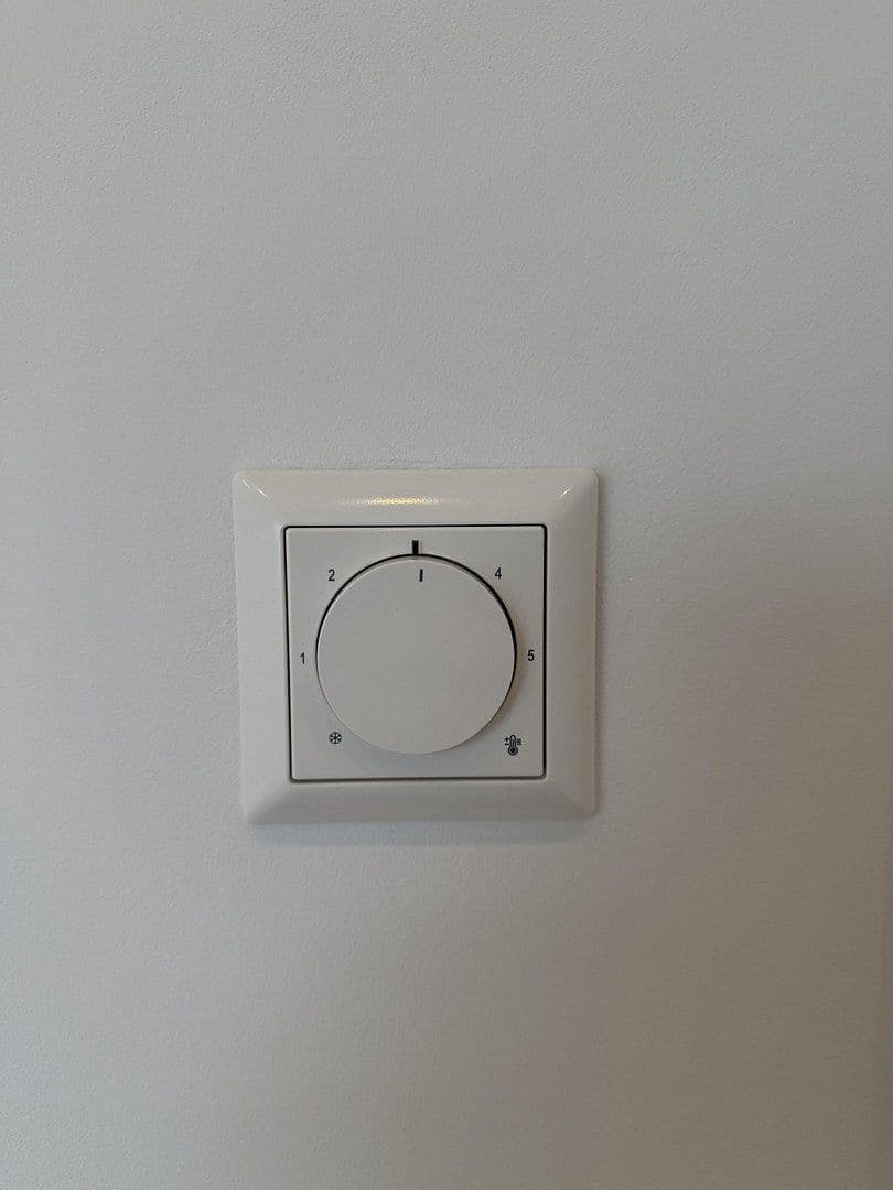 Pronájem bytu 3+1 75 m², Ebersstraße 58, Berlin, Berlín Pronájem bytu 3+1 75 m², Ebersstraße 58, Berlin, Berlín