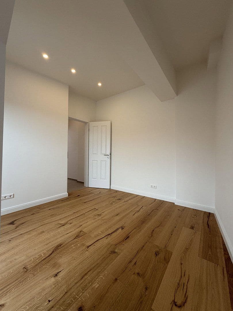 Pronájem bytu 3+1 75 m², Ebersstraße 58, Berlin, Berlín Pronájem bytu 3+1 75 m², Ebersstraße 58, Berlin, Berlín