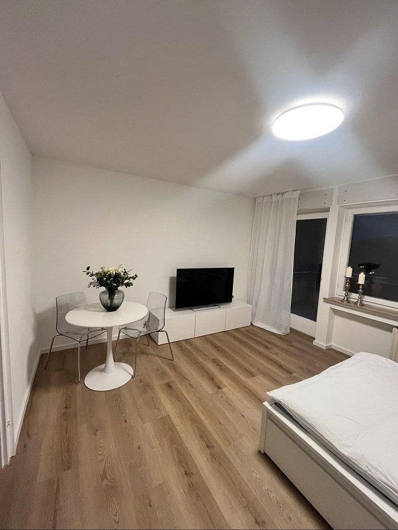 Prodej bytu 1+1 25 m², Pfullingen, Bádensko-Württembersko Prodej bytu 1+1 25 m², Pfullingen, Bádensko-Württembersko