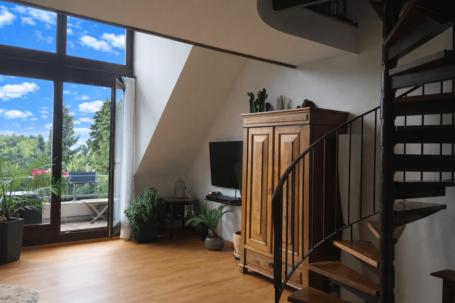 Pronájem bytu 3+1 90 m², Overather Straße 10 a, Bergisch Gladbach, Severní Porýní-Vestfálsko Pronájem bytu 3+1 90 m², Overather Straße 10 a, Bergisch Gladbach, Severní Porýní-Vestfálsko