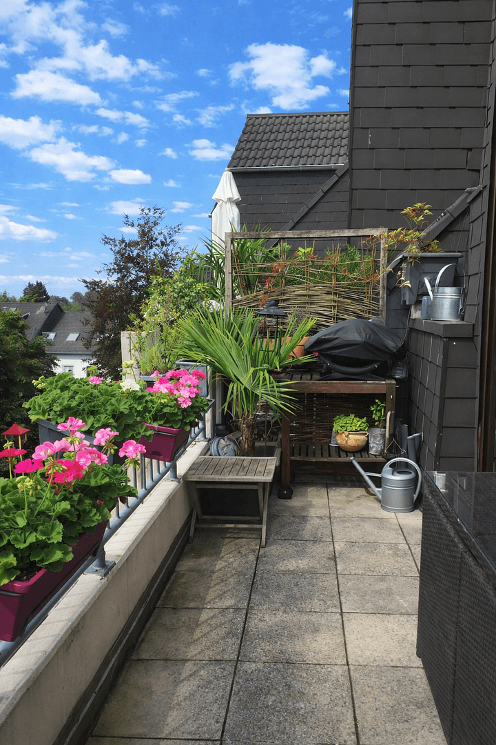 Pronájem bytu 3+1 90 m², Overather Straße 10 a, Bergisch Gladbach, Severní Porýní-Vestfálsko Pronájem bytu 3+1 90 m², Overather Straße 10 a, Bergisch Gladbach, Severní Porýní-Vestfálsko