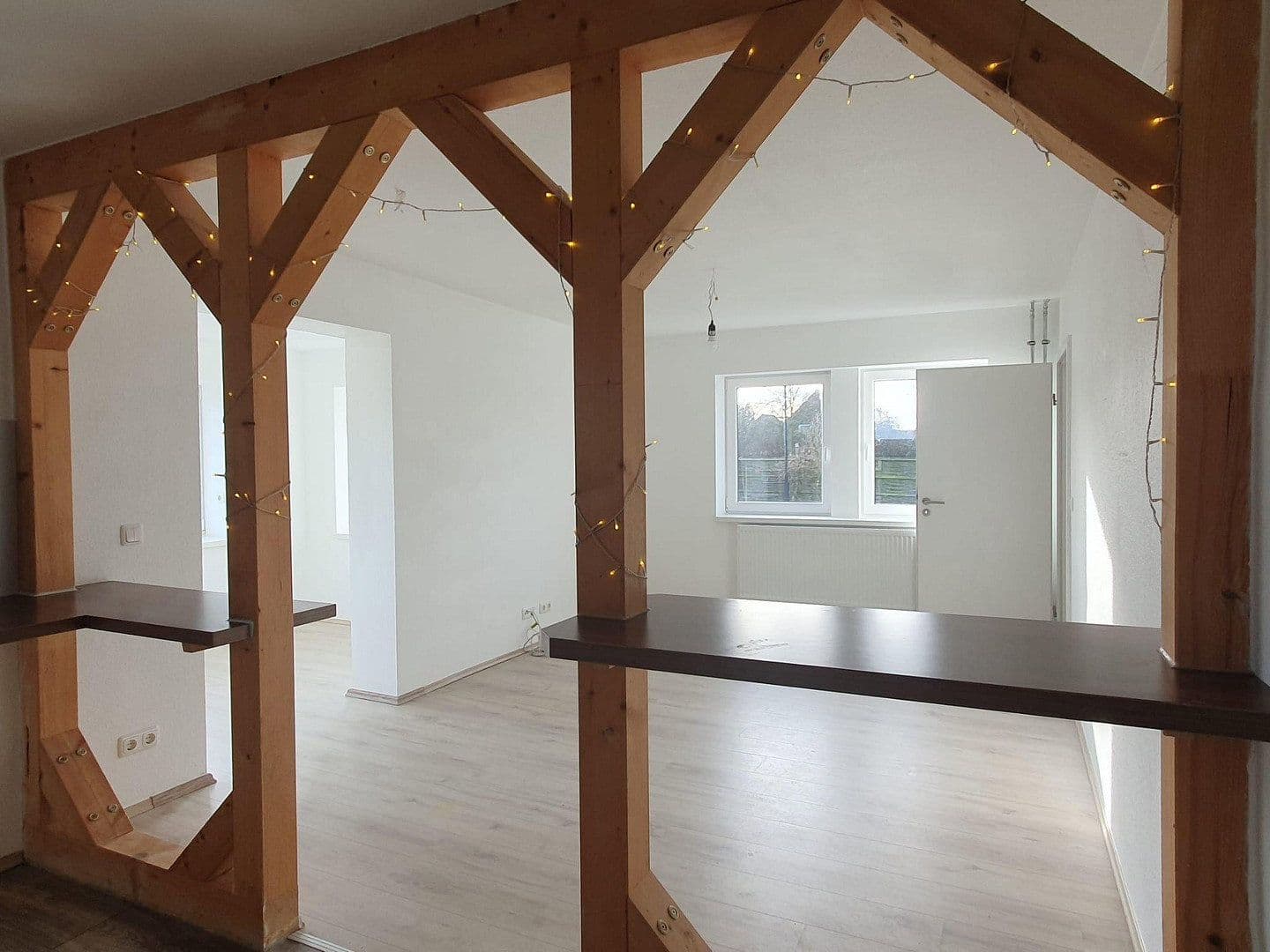 Prodej domu 301 m², pozemek 6.300 m², Elbuferstraße 5, Hohnstorf (Elbe), Dolní Sasko Prodej domu 301 m², pozemek 6.300 m², Elbuferstraße 5, Hohnstorf (Elbe), Dolní Sasko