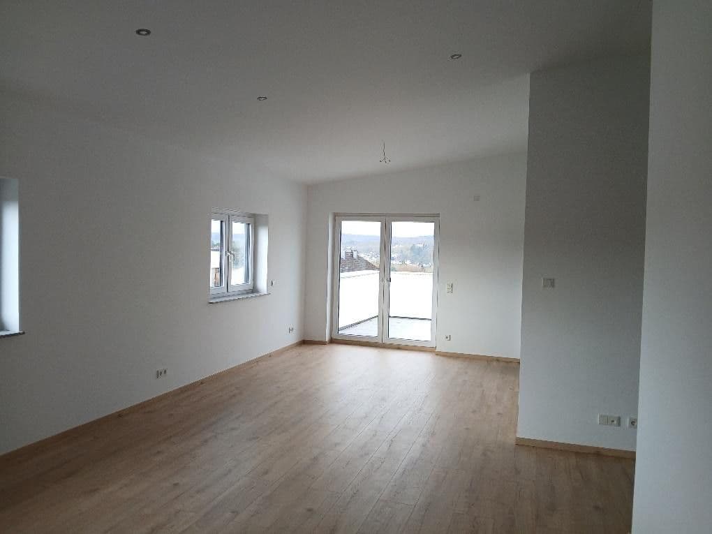 Pronájem bytu 3+1 126 m², Hadamar, Hessen Pronájem bytu 3+1 126 m², Hadamar, Hessen