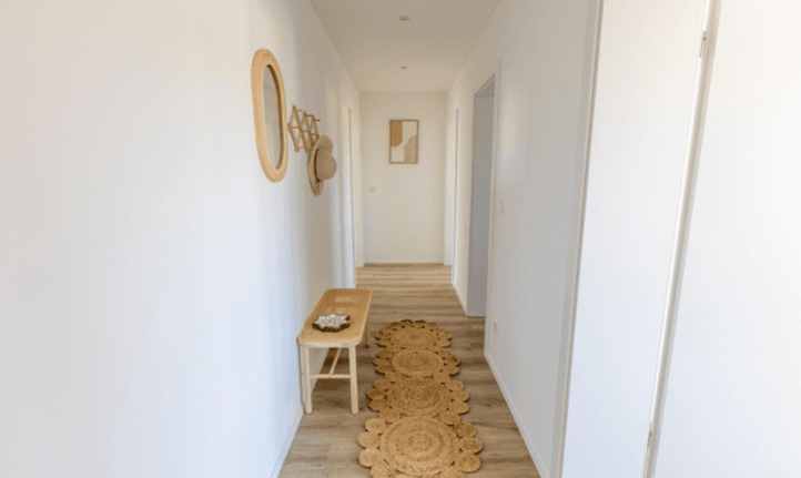 Pronájem bytu 3+1 124 m², Bahnhofstraße 4, Neustadt an der Aisch, Bavorsko Pronájem bytu 3+1 124 m², Bahnhofstraße 4, Neustadt an der Aisch, Bavorsko