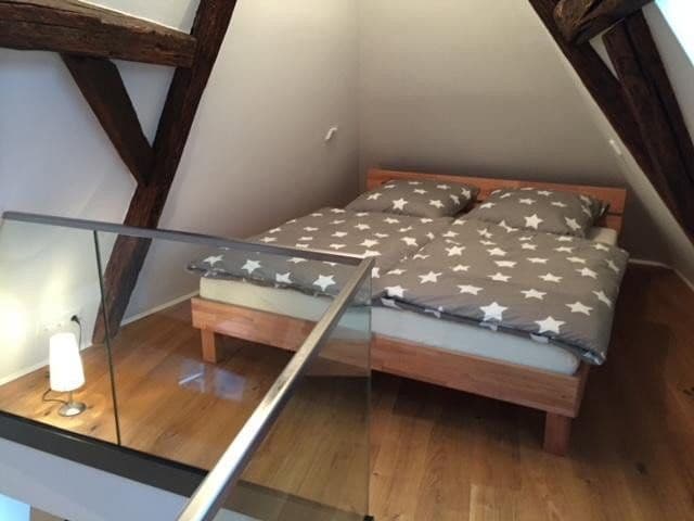 Pronájem bytu 2+1 92 m², Kronberg im Taunus, Hessen Pronájem bytu 2+1 92 m², Kronberg im Taunus, Hessen