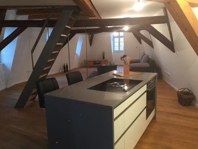 Pronájem bytu 2+1 92 m², Kronberg im Taunus, Hessen Pronájem bytu 2+1 92 m², Kronberg im Taunus, Hessen