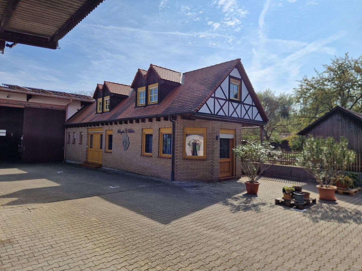 Pronájem bytu 3+1 110 m², Oberpforte 8, Dolgesheim, Porýní-Falc Pronájem bytu 3+1 110 m², Oberpforte 8, Dolgesheim, Porýní-Falc