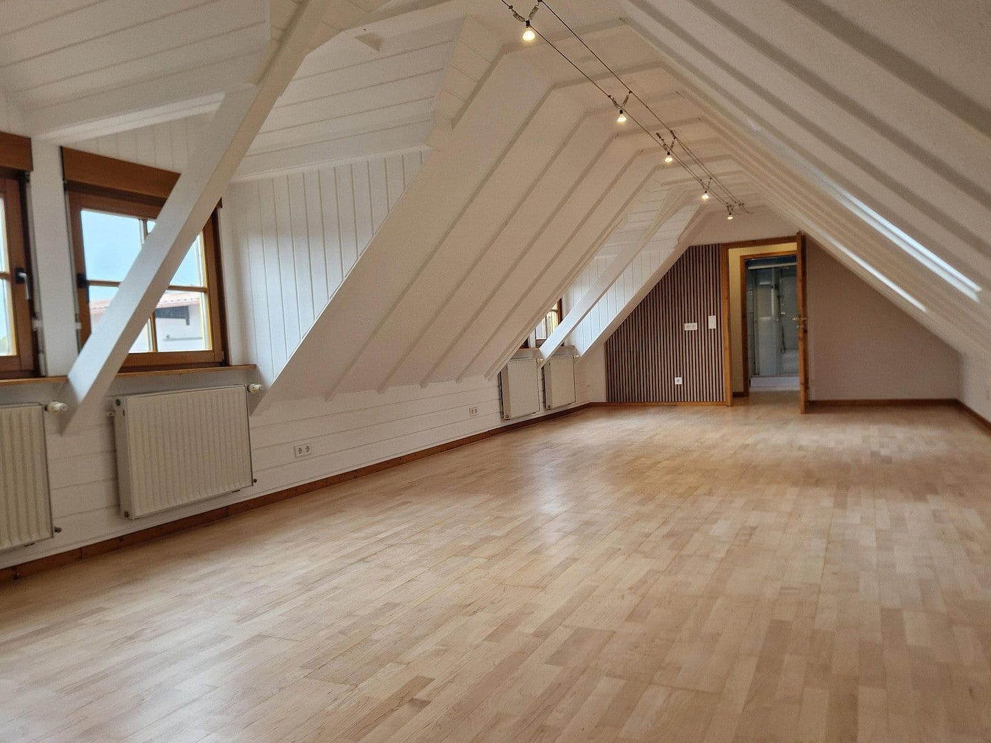 Pronájem bytu 3+1 110 m², Oberpforte 8, Dolgesheim, Porýní-Falc Pronájem bytu 3+1 110 m², Oberpforte 8, Dolgesheim, Porýní-Falc