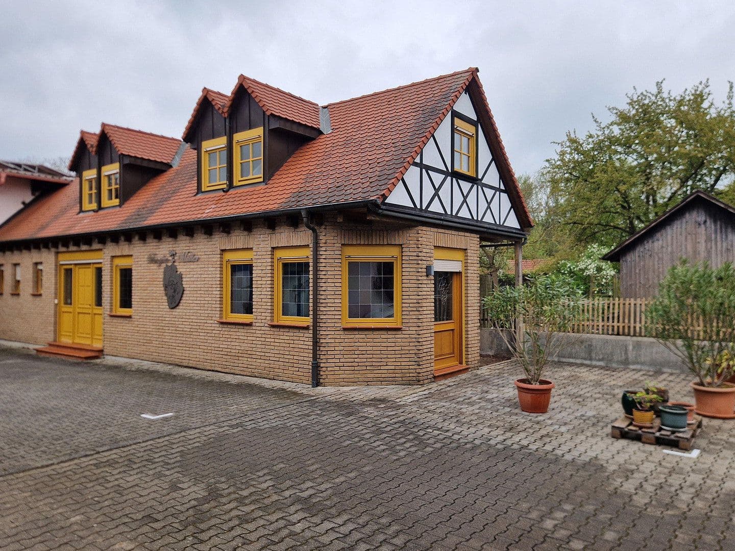 Pronájem bytu 3+1 110 m², Oberpforte 8, Dolgesheim, Porýní-Falc Pronájem bytu 3+1 110 m², Oberpforte 8, Dolgesheim, Porýní-Falc