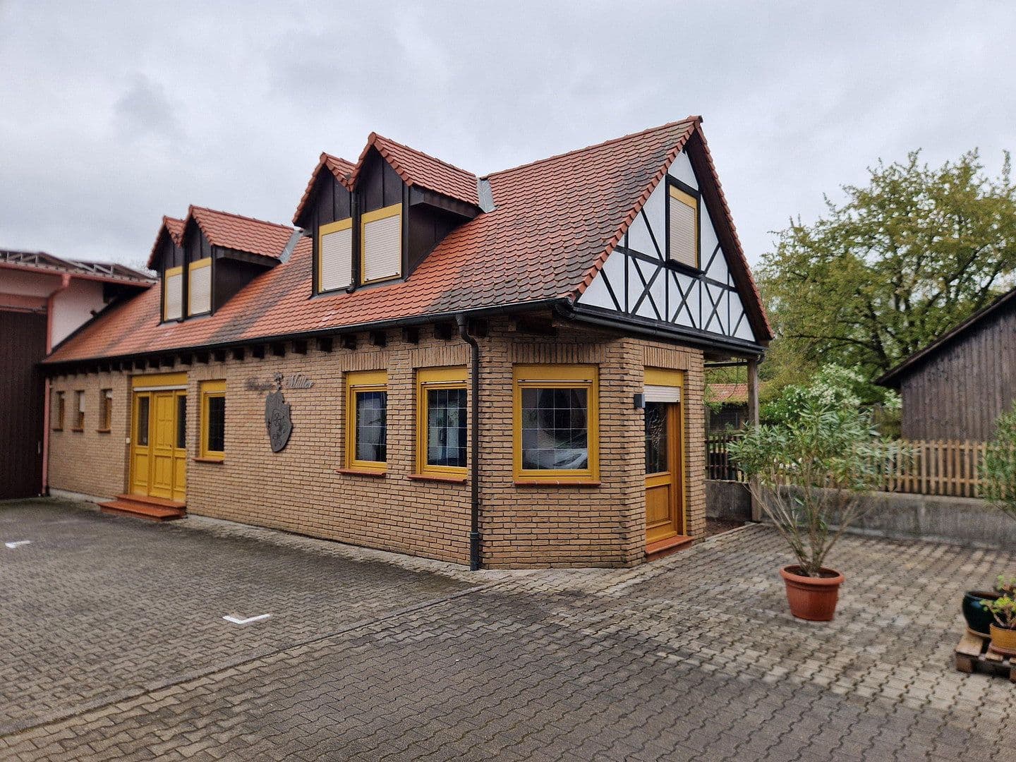 Pronájem bytu 3+1 110 m², Oberpforte 8, Dolgesheim, Porýní-Falc Pronájem bytu 3+1 110 m², Oberpforte 8, Dolgesheim, Porýní-Falc