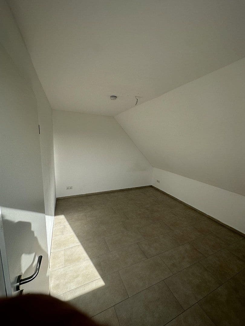 Pronájem bytu 3+1 69 m², Neuwied, Porýní-Falc Pronájem bytu 3+1 69 m², Neuwied, Porýní-Falc