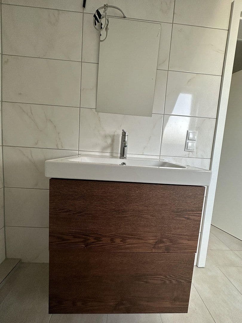 Pronájem bytu 3+1 69 m², Neuwied, Porýní-Falc Pronájem bytu 3+1 69 m², Neuwied, Porýní-Falc