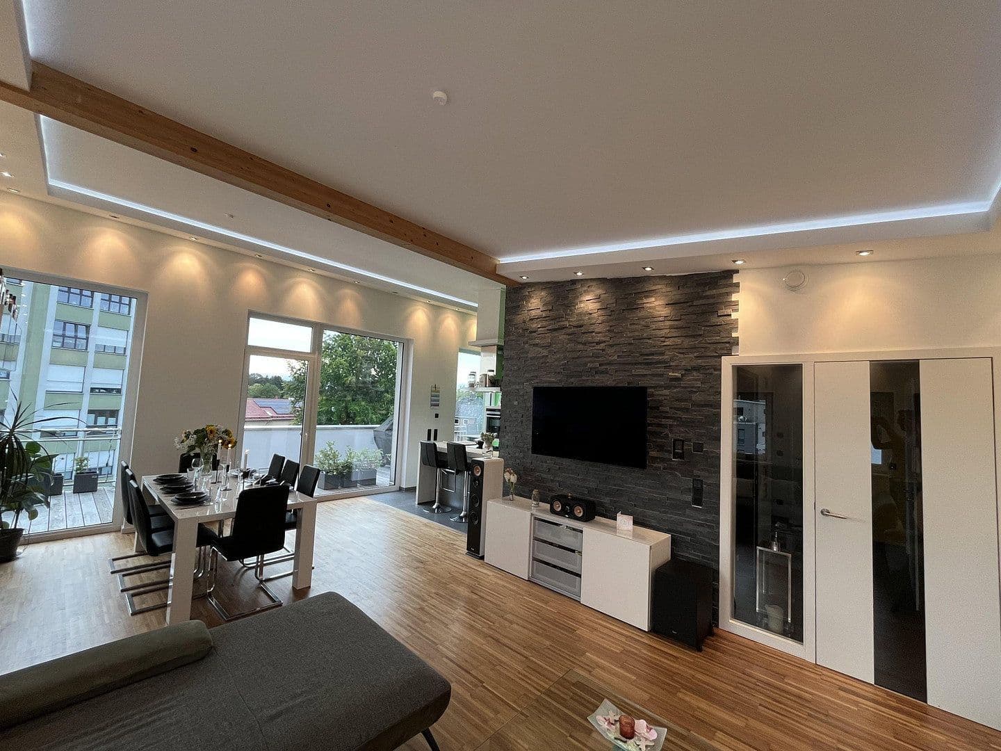 Prodej bytu 4+1 128 m², Göttingen, Dolní Sasko Prodej bytu 4+1 128 m², Göttingen, Dolní Sasko