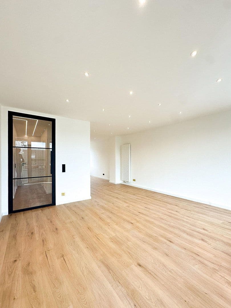 Prodej bytu 3+1 75 m², Am Mergelsberg 41, Düsseldorf, Severní Porýní-Vestfálsko Prodej bytu 3+1 75 m², Am Mergelsberg 41, Düsseldorf, Severní Porýní-Vestfálsko