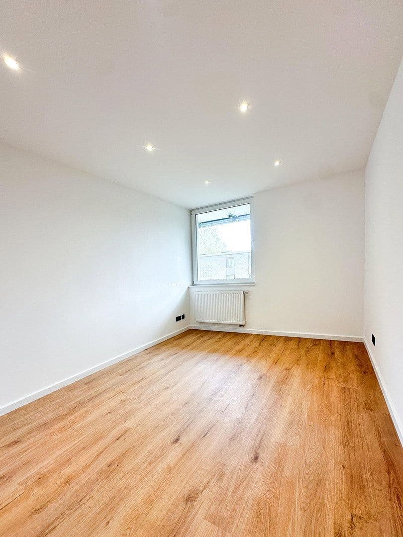 Prodej bytu 3+1 75 m², Am Mergelsberg 41, Düsseldorf, Severní Porýní-Vestfálsko Prodej bytu 3+1 75 m², Am Mergelsberg 41, Düsseldorf, Severní Porýní-Vestfálsko