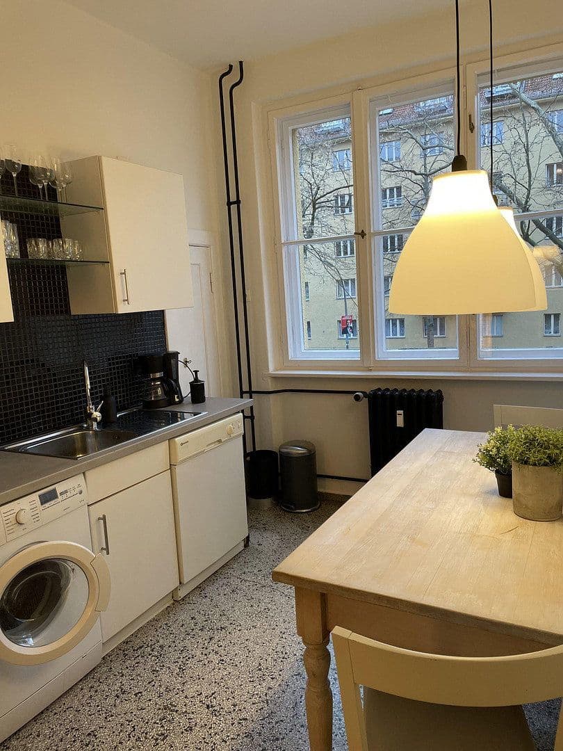 Pronájem bytu 2+kk 70 m², Südwestkorso 56, Berlin, Berlín Pronájem bytu 2+kk 70 m², Südwestkorso 56, Berlin, Berlín