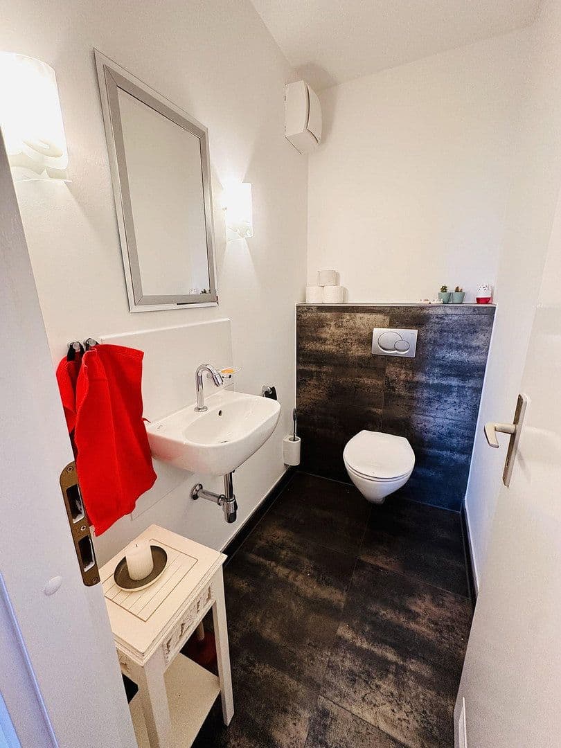 Pronájem bytu 2+kk 64 m², Leonberg, Bádensko-Württembersko Pronájem bytu 2+kk 64 m², Leonberg, Bádensko-Württembersko