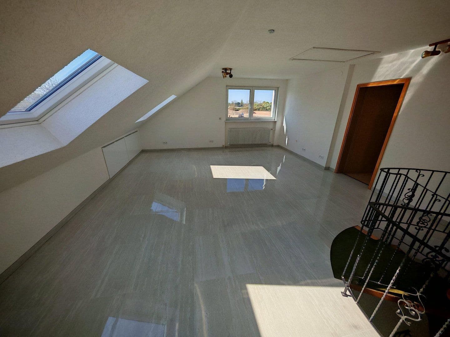 Pronájem domu 230 m², pozemek 334 m², Frankenthal, Porýní-Falc Pronájem domu 230 m², pozemek 334 m², Frankenthal, Porýní-Falc