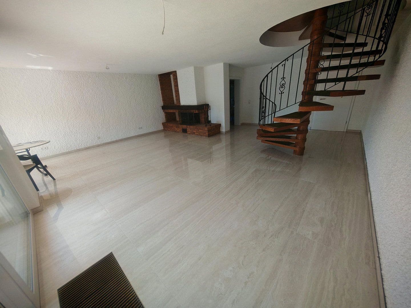 Pronájem domu 230 m², pozemek 334 m², Frankenthal, Porýní-Falc Pronájem domu 230 m², pozemek 334 m², Frankenthal, Porýní-Falc