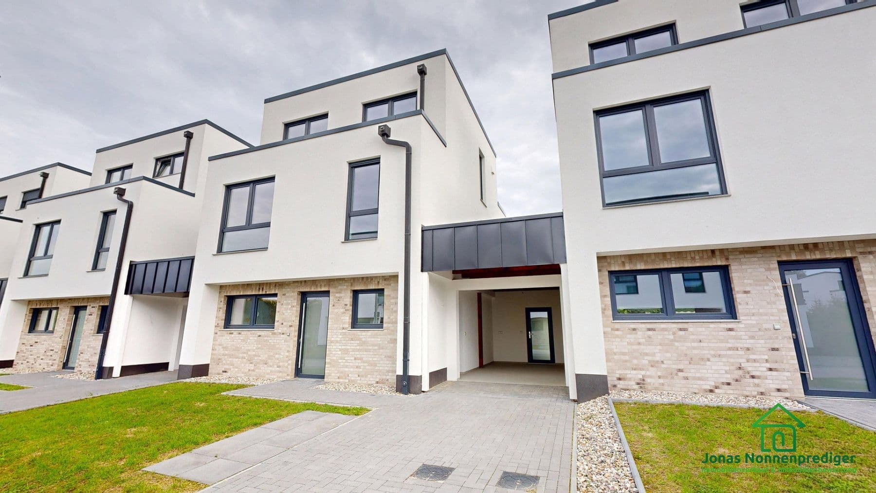 Prodej domu 144 m², pozemek 337 m², Kühls Acker 18, Schwerin, Mecklenburg-Vorpommern Prodej domu 144 m², pozemek 337 m², Kühls Acker 18, Schwerin, Mecklenburg-Vorpommern