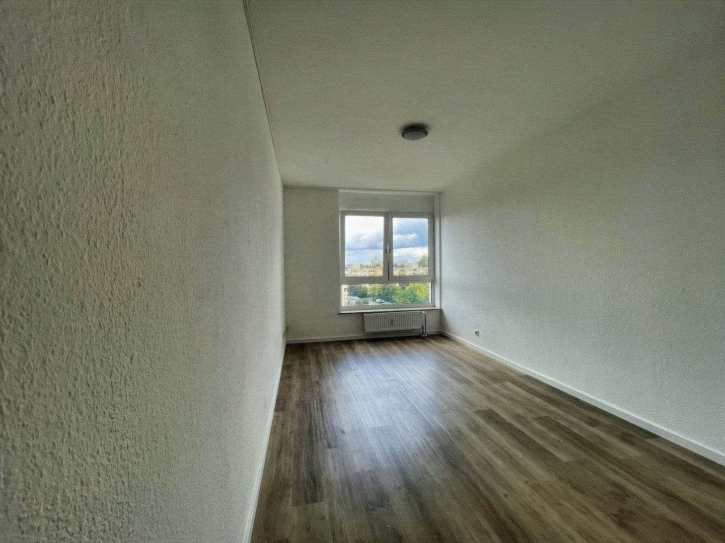 Pronájem bytu 1+1 20 m², Richard-Schirrmann-Straße 14, Mainz, Porýní-Falc Pronájem bytu 1+1 20 m², Richard-Schirrmann-Straße 14, Mainz, Porýní-Falc