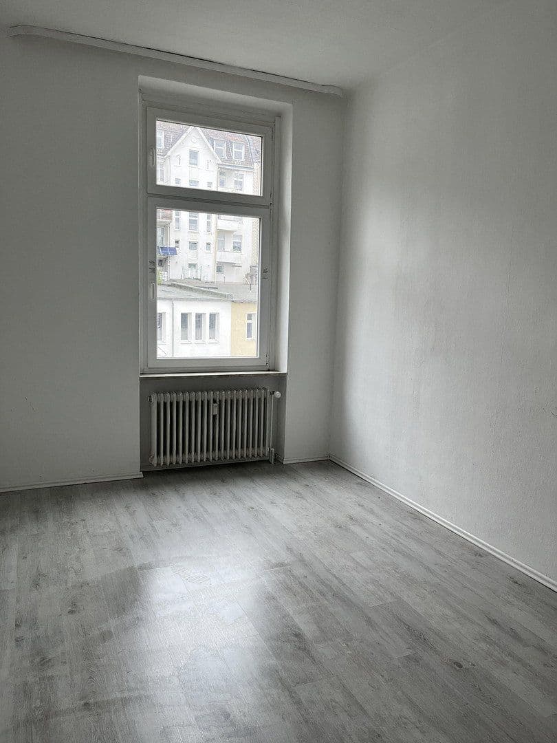 Pronájem bytu 3+1 65 m², Schwarzbach 80, Wuppertal, Severní Porýní-Vestfálsko Pronájem bytu 3+1 65 m², Schwarzbach 80, Wuppertal, Severní Porýní-Vestfálsko