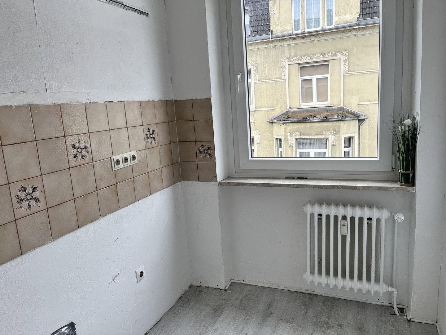 Pronájem bytu 3+1 65 m², Schwarzbach 80, Wuppertal, Severní Porýní-Vestfálsko Pronájem bytu 3+1 65 m², Schwarzbach 80, Wuppertal, Severní Porýní-Vestfálsko