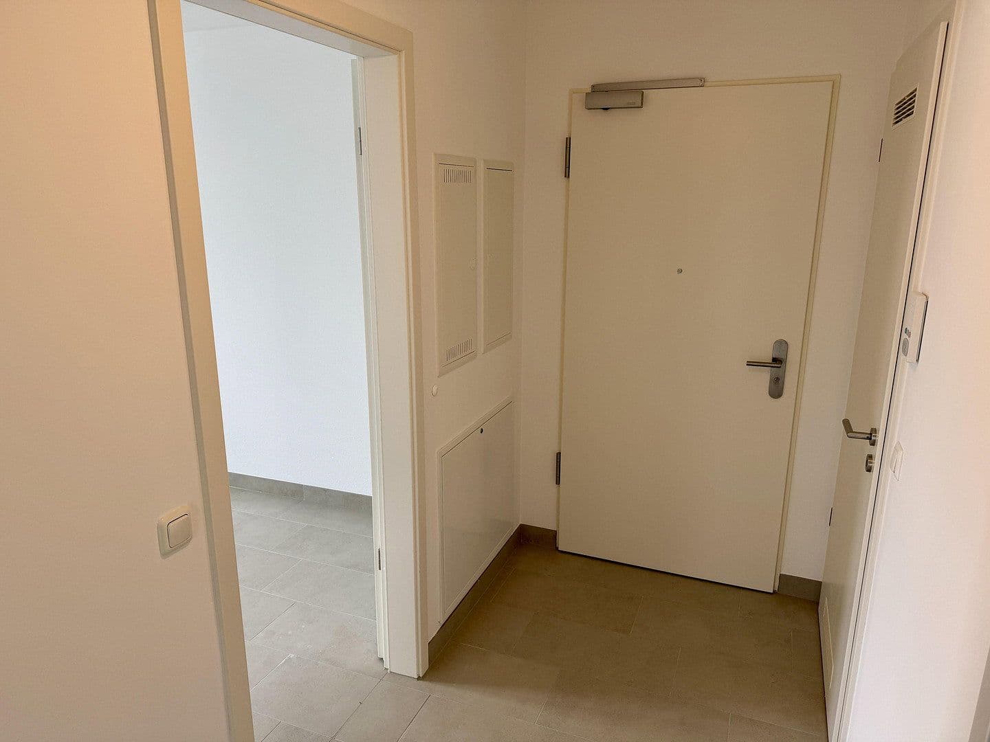Prodej bytu 2+1 61 m², Theresienbogen 23, Unterschleißheim, Bavorsko Prodej bytu 2+1 61 m², Theresienbogen 23, Unterschleißheim, Bavorsko