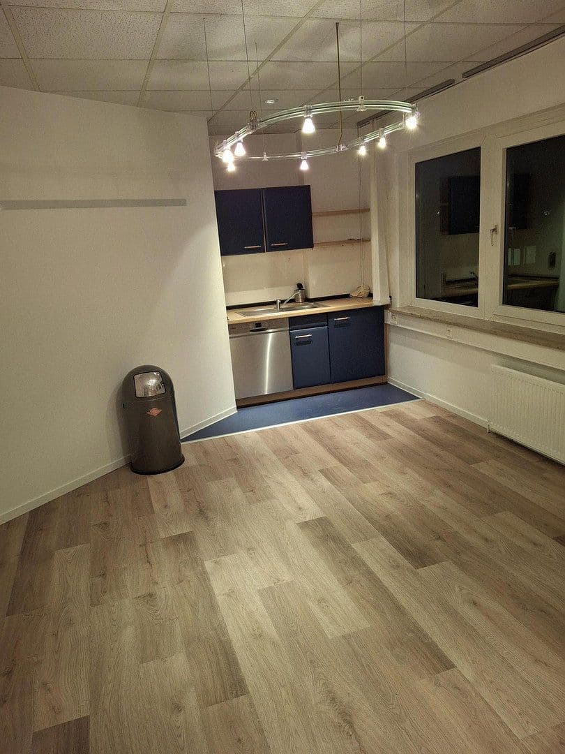 Pronájem kanceláře 65 m², Oststrasse 122 C, Norderstedt, Šlesvicko-Holštýnsko Pronájem kanceláře 65 m², Oststrasse 122 C, Norderstedt, Šlesvicko-Holštýnsko