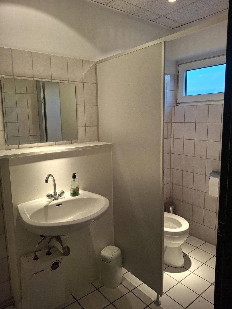 Pronájem kanceláře 65 m², Oststrasse 122 C, Norderstedt, Šlesvicko-Holštýnsko Pronájem kanceláře 65 m², Oststrasse 122 C, Norderstedt, Šlesvicko-Holštýnsko