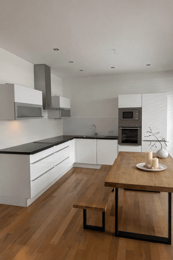 Pronájem bytu 3+1 115 m², Menckestraße 43, Leipzig, Sasko Pronájem bytu 3+1 115 m², Menckestraße 43, Leipzig, Sasko