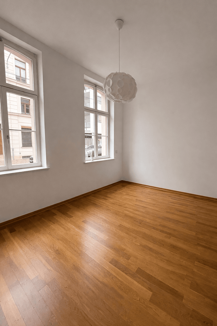 Pronájem bytu 3+1 115 m², Menckestraße 43, Leipzig, Sasko Pronájem bytu 3+1 115 m², Menckestraße 43, Leipzig, Sasko