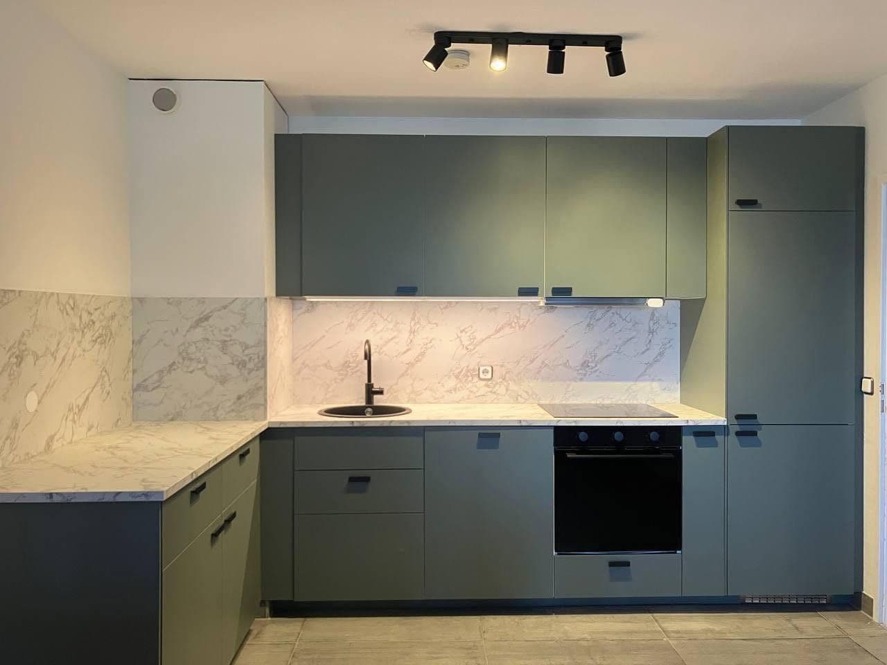 Pronájem bytu 2+1 63 m², Im Mainfeld 40, Frankfurt am Main, Hessen Pronájem bytu 2+1 63 m², Im Mainfeld 40, Frankfurt am Main, Hessen