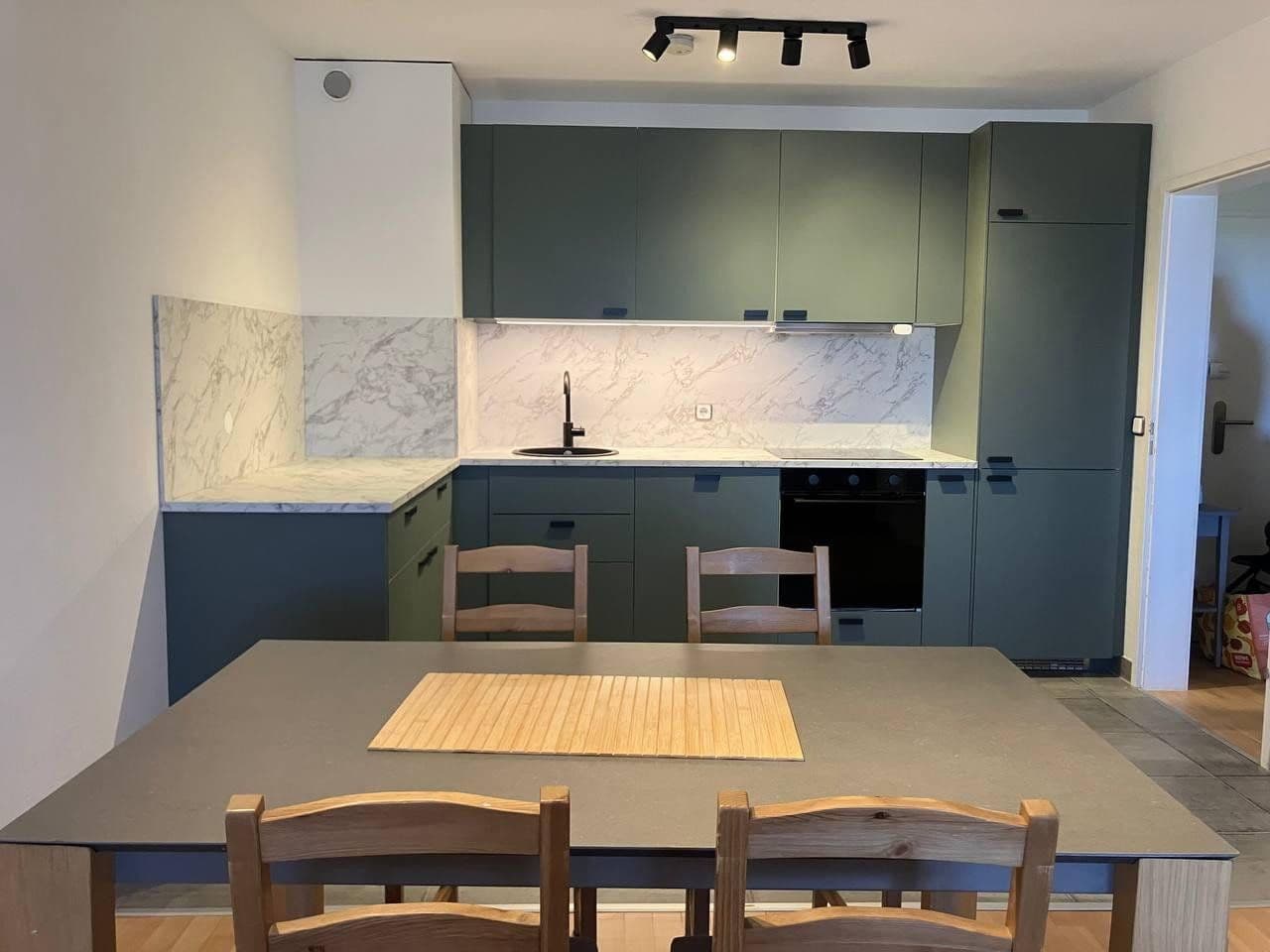 Pronájem bytu 2+1 63 m², Im Mainfeld 40, Frankfurt am Main, Hessen Pronájem bytu 2+1 63 m², Im Mainfeld 40, Frankfurt am Main, Hessen