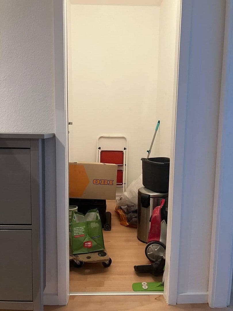 Pronájem bytu 2+1 63 m², Im Mainfeld 40, Frankfurt am Main, Hessen Pronájem bytu 2+1 63 m², Im Mainfeld 40, Frankfurt am Main, Hessen