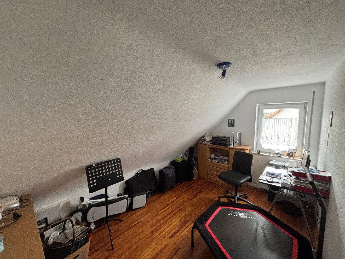 Prodej domu 141 m², pozemek 1.039 m², Steinbach 11, Herrieden, Bavorsko Prodej domu 141 m², pozemek 1.039 m², Steinbach 11, Herrieden, Bavorsko