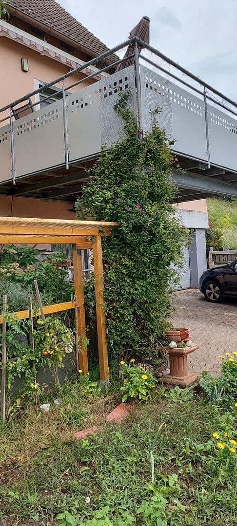 Prodej domu 141 m², pozemek 1.039 m², Steinbach 11, Herrieden, Bavorsko Prodej domu 141 m², pozemek 1.039 m², Steinbach 11, Herrieden, Bavorsko