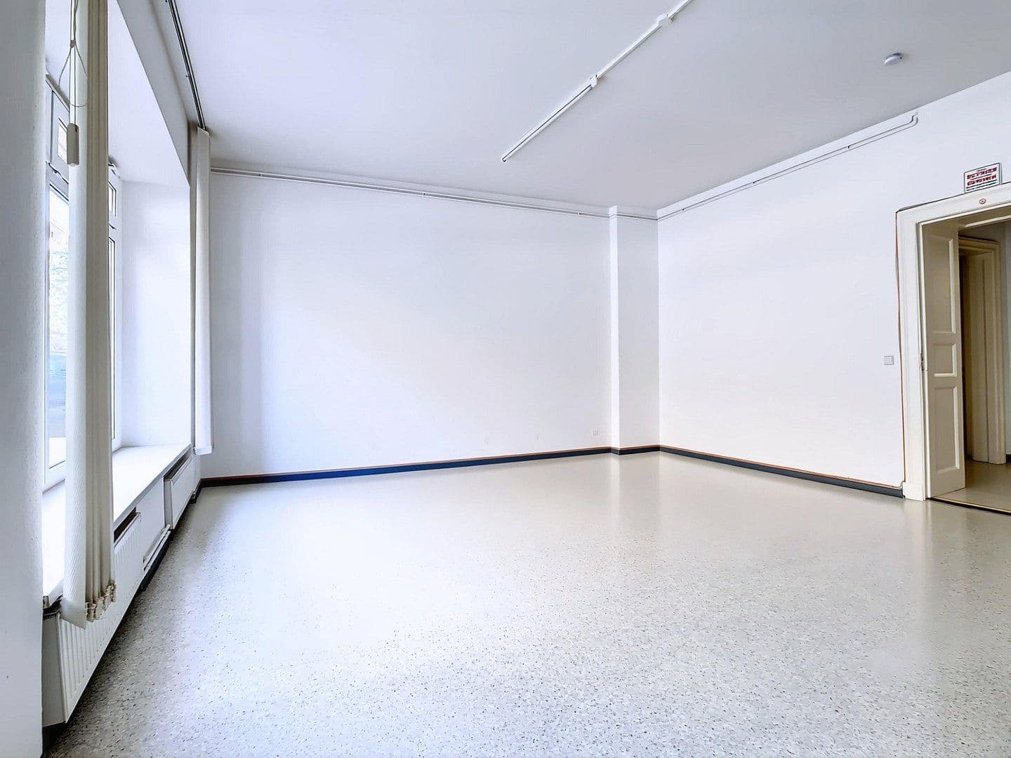 Prodej bytu 4+1 71 m², Berlin, Berlín Prodej bytu 4+1 71 m², Berlin, Berlín